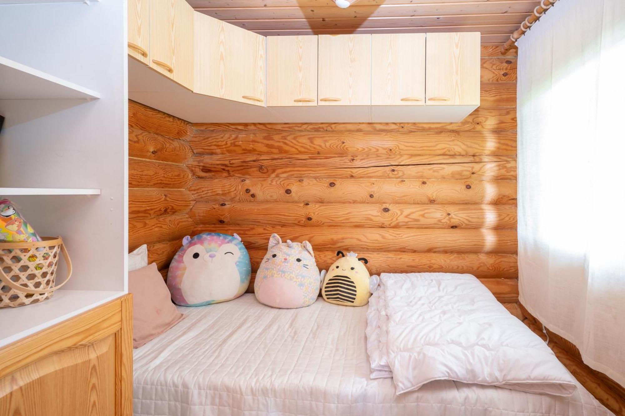 Lapin Villa Hiisi Joen Rannalla Ranua Esterno foto