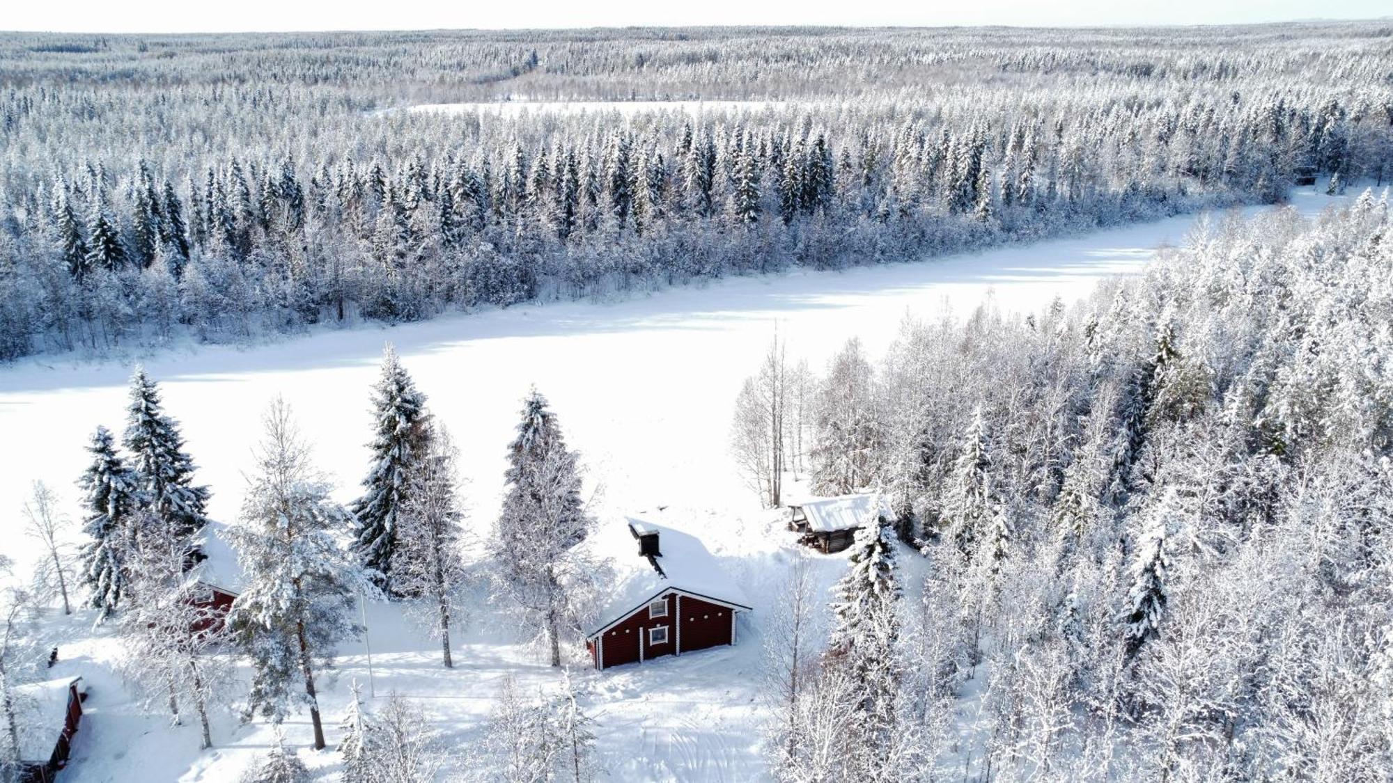 Lapin Villa Hiisi Joen Rannalla Ranua Esterno foto